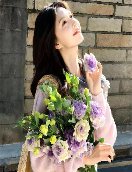 《福尔摩斯家庭救援》美学价值分析：艺术美感与审美特征探讨